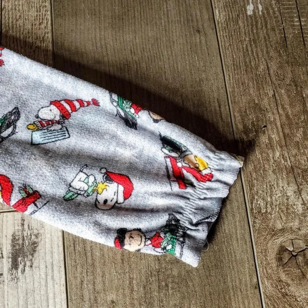 Peanuts Toddler Girls' Snoopy Holiday Christmas Soft Woven Pajama Nightgown 2T